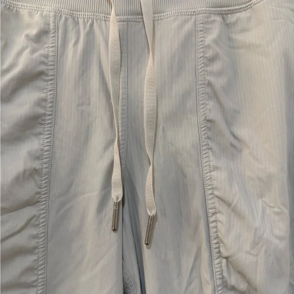 LuLulemon Jogger Pants Gray/White size 6 - Picture 2 of 6